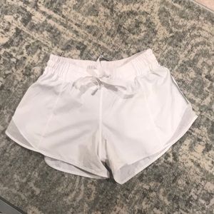 Lulu Lemon Hotty Hot shorts